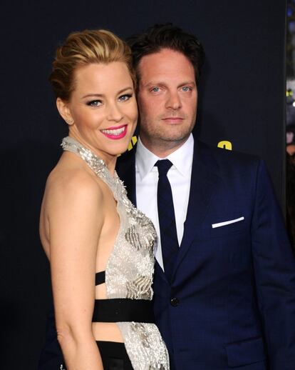 Ante las dificultades para llevar a término sus embarazos, la actriz Elizabeth Banks y su marido, Max Handelman, se convirtieron en padres gracias a la maternidad subrogada. “Es un gran salto, invitar a una persona a tu vida para hacer algo increíble e importante para ti”, dijo en una entrevista.