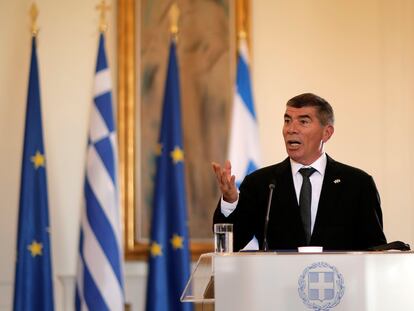 El ministro de Exteriores israelí, Gabi Ashkenazi, en octubre en Atenas.