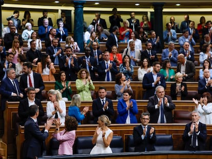 Aplausos en el Congreso de los Diputados tras la aprobación de la amnistía.