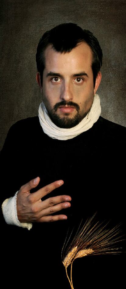 Homenaje al trigo en una interpretación de <i>El caballero de la mano en el pecho,</i> de El Greco.