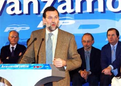 El secretario general del PP, durante su intervención en en un foro de su partido en León, donde ha desgranado sus propuestas sobre vivienda.