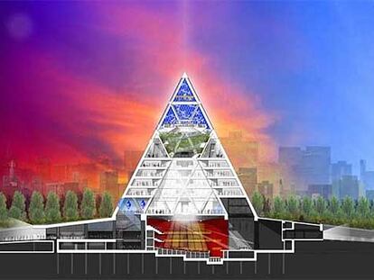 Pirámide de la Paz de Kazajistán, proyectada en acero y cristal por Norman Foster.