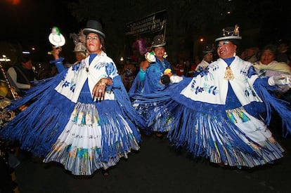 &#039;Drag queens&#039; celebran el Orgullo Gay en las calles de La Paz (Bolivia).