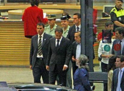 El presidente Rodríguez Zapatero, a la salida del pabellón de Ifema.