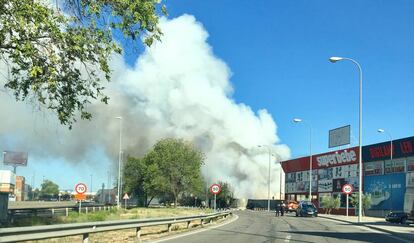 Incendio en una nave industrial de Fuenlabrada en septiembre de 2016.