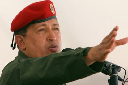 Hugo Chávez, durante un acto militar en Caracas.