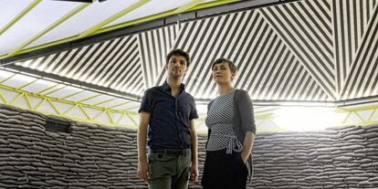 Víctor Navarro y María Langarita en su obra de Matadero.