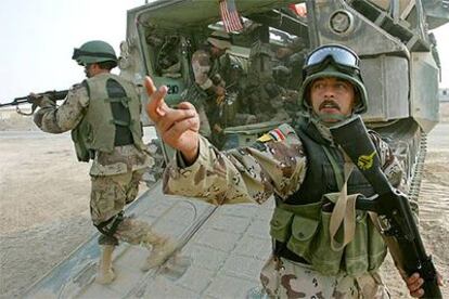 Un soldado iraquí, durante un entrenamiento en Faluya, al oeste de Bagdad.