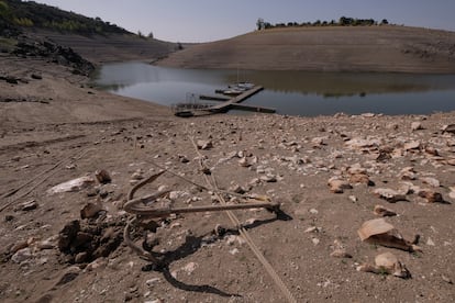 Club deportivo de vela de Zamora, en Palacios del Pan, en una parte del embalse de Ricobayo.