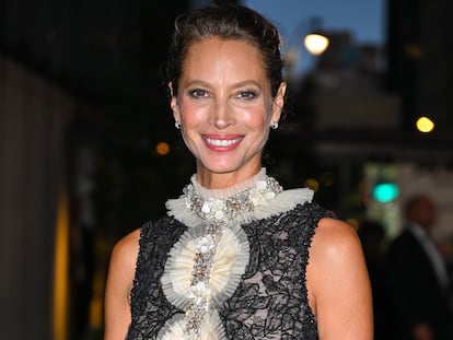 Christy Turlington acude a la cena Caring For Women el 15 de septiembre 2022 en Nueva York.