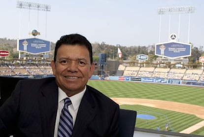 Valenzuela, en el estadio de los Dodgers durante la entrevista.