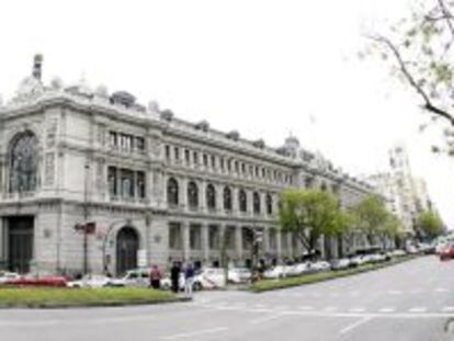 Vista de la fachada del Banco de Espa&ntilde;a, en Madrid. 