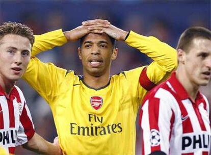 Henry se lamenta durante el partido