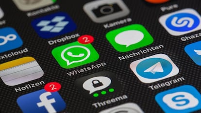 WhatsApp prepara un gran cambio en los iPhone: gestionar hasta tres cuentas desde la app