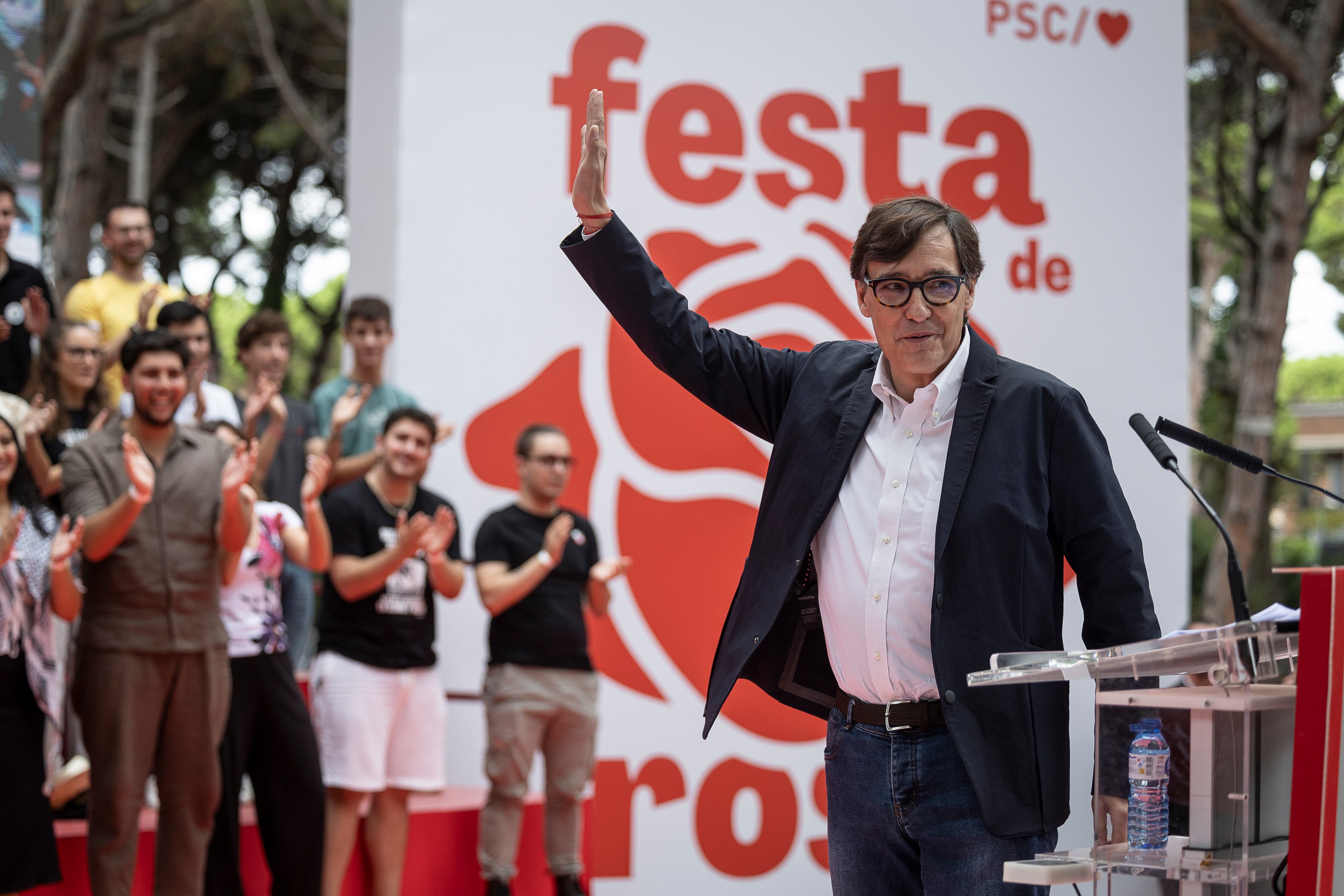 El presidente de Cataluña, Salvador Illa, en la fiesta de la Rosa, este domingo.