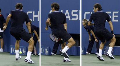 Roger Federer da un espectacular golpe ganador de espaldas y con la raqueta entre las piernas ante el argentino Brian Dabul.