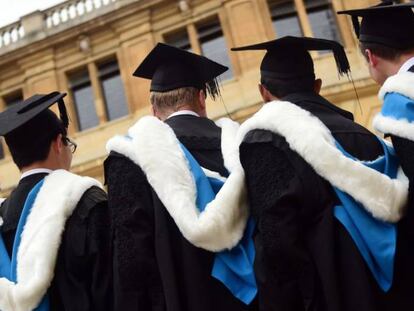 Graduados de la Universidad de Oxford (Reino Unido).