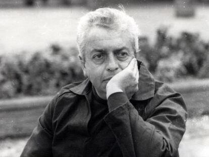El escritor mexicano Jorge Ibarg&uuml;engoitia, en 1982.