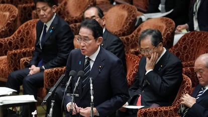EL primer ministro de Japón, el conservador Fumio Kishida, durante una sesión en el Parlamento el 24 de enero.
