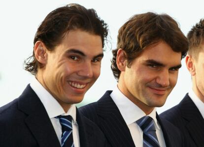 Nadal y Federer, en la presentación de la Copa de Maestros de 2010.