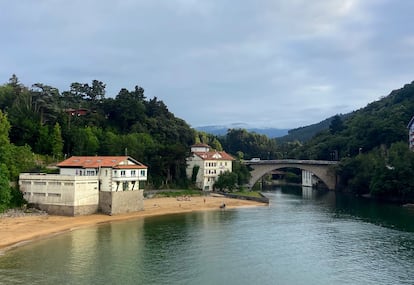 Vista del puente de Isuntza, Lekeitio.