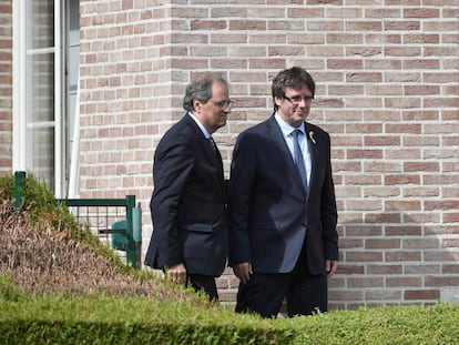 Catalan premier Quim Torra with ex-leader Carles Puigdemont in Waterloo last July.