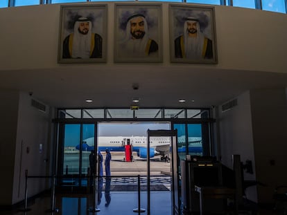 Una de las puertas de acceso al aeropuerto de Abu Dhabi, en una fotografía de enero de 2019.