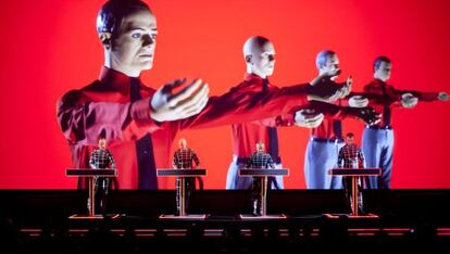 Los cuatro miembros de Kraftwerk durante una de sus ocho actuaciones en el MoMa de Nueva York.