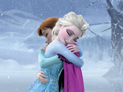  FROZEN 2013 Disney Enterprises animation. Elsa in blue meets her sister Anna 