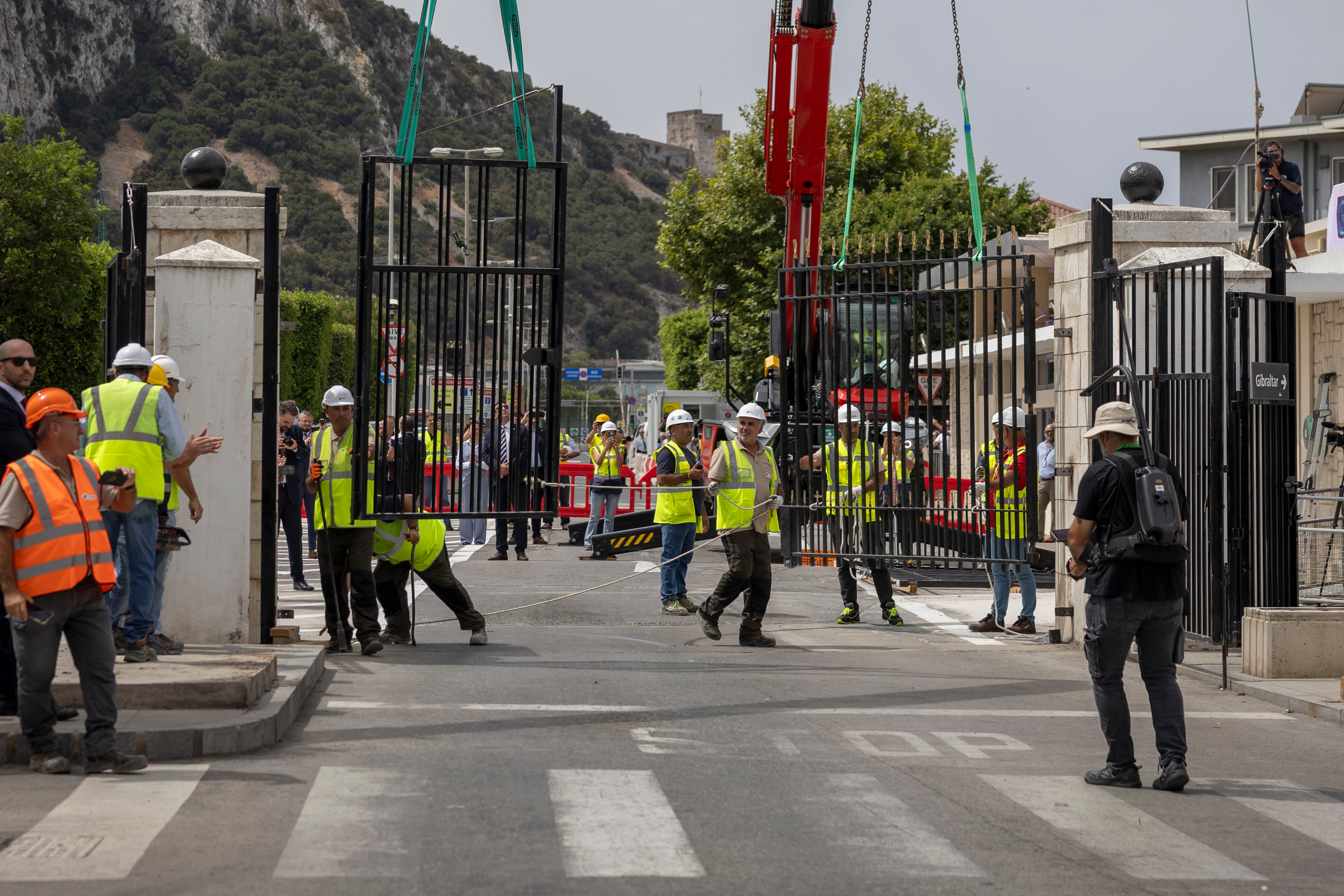 Cae la frontera de Gibraltar