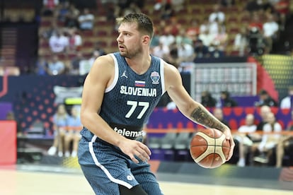 Luka Doncic liderará a Eslovenia este domingo en el duelo de octavos ante Italia.