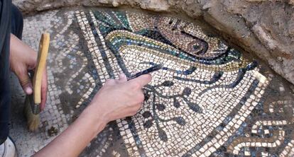 Fragmento del mosaico hallado en el yacimiento de Cástulo