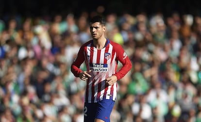 Morata, durante el Betis-Atlético de Madrid, partido en el que debutó como juhgador rojiblanco.