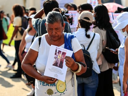 Familiares de personas desaparecidas por el paso del huracán 'Otis', durante una protesta en Acapulco, el pasado 18 de noviembre.