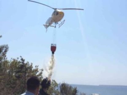 Foc a la Mola, a la part alta de Formentera.