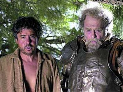 Los actores Carlos Iglesias y Juan Luis Galiardo en una imagen de <b></b><i>El caballero Don Quijote.</i>