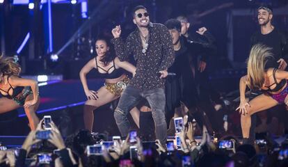 Maluma, durante su actuaci&oacute;n en la Gala 40 Principales celebrada a principios de mes en Barcelona.