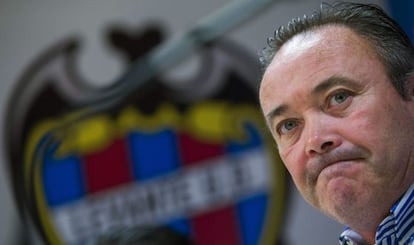 El ex entrenador del Levante, Juan Ignacio Martínez, durante la rueda de prensa.