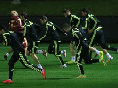 El equipo titular ante Chile se entrena en Curitiba