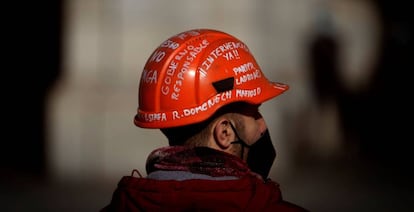 Trabajadores de Alu Ibérica, antigua Alcoa, en A Coruña, durante una manifestación.