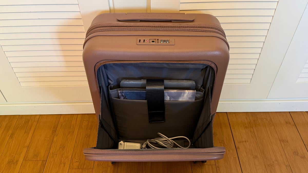 Bolsillo frontal desplegable de la Luggage Studio Pocket de Create.