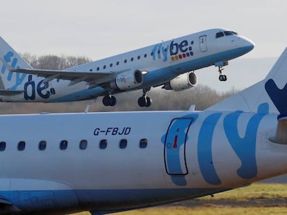 Aviones de Flybe en el aeropuerto británico de Manchester el pasado mes de enero.