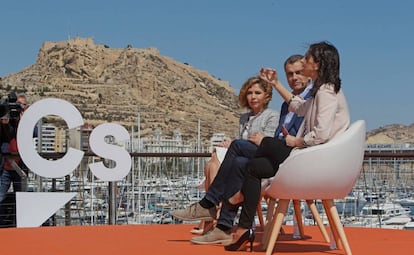 Inés Arrimadas, Toni Cantó y Marta Martín, en el acto de precampaña de Alicante.