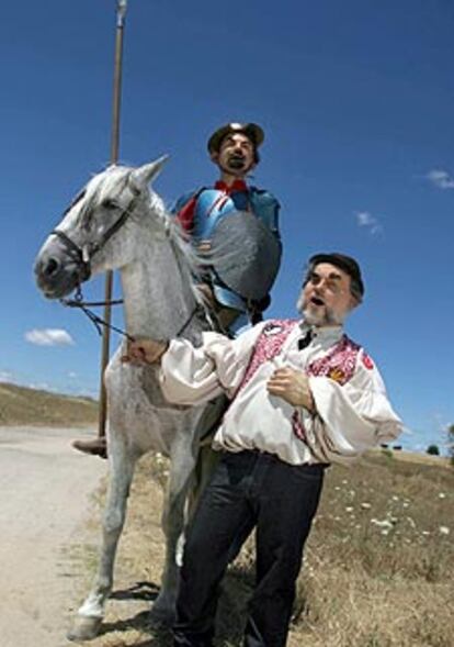 Los dobles de Zapatero y Solbes, durante el rodaje.