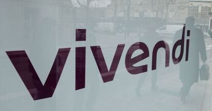 Logotipo de Vivendi en sede en Par&iacute;s.