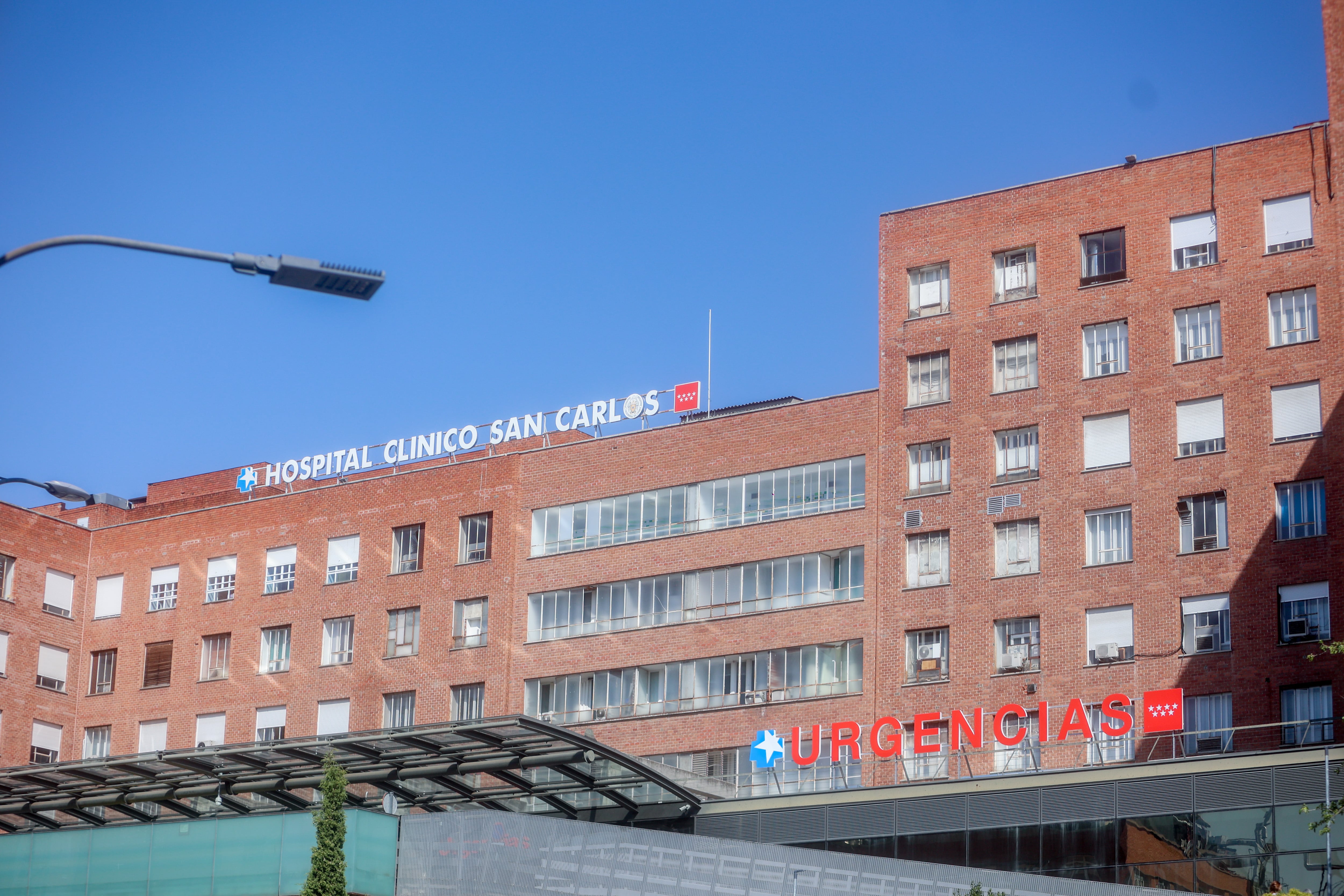 Detenido un joven por golpear en la cabeza a la bebé de siete meses de su pareja en el metro de Madrid 