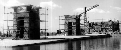 Reconstrucción del templo de Debod, en Madrid en 1972.