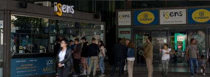 Taquillas del complejo Cinesa Méndez Álvaro, en el barrio madrileño de Atocha.