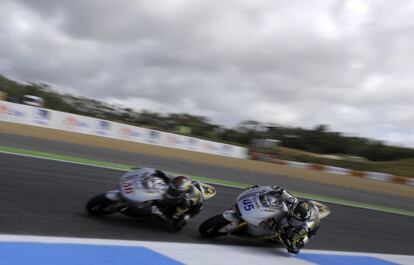 El británico Scott Redding y el finlandés Mika Kallio, en la sesión de entrenamientos de Moto2