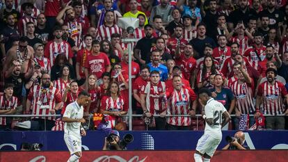 Rodrygo y Vinicius bailan para celebrar el gol del primero ante el Atlético de Madrid.